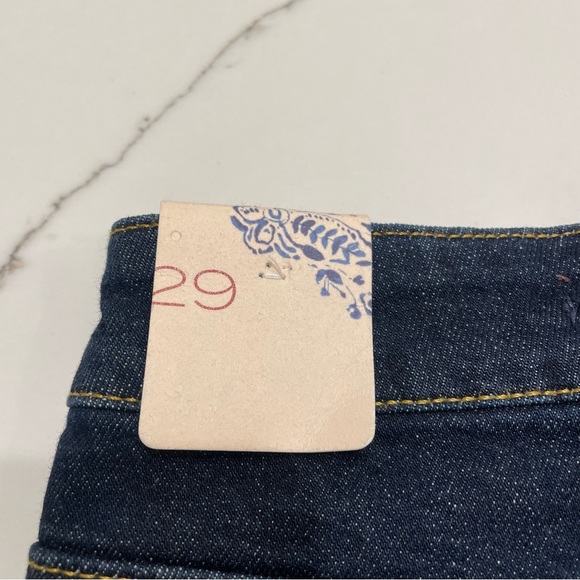 New Anthropologie Pilcro The Split Straight Jeans Sz 29 NWT - Picture 5 of 15